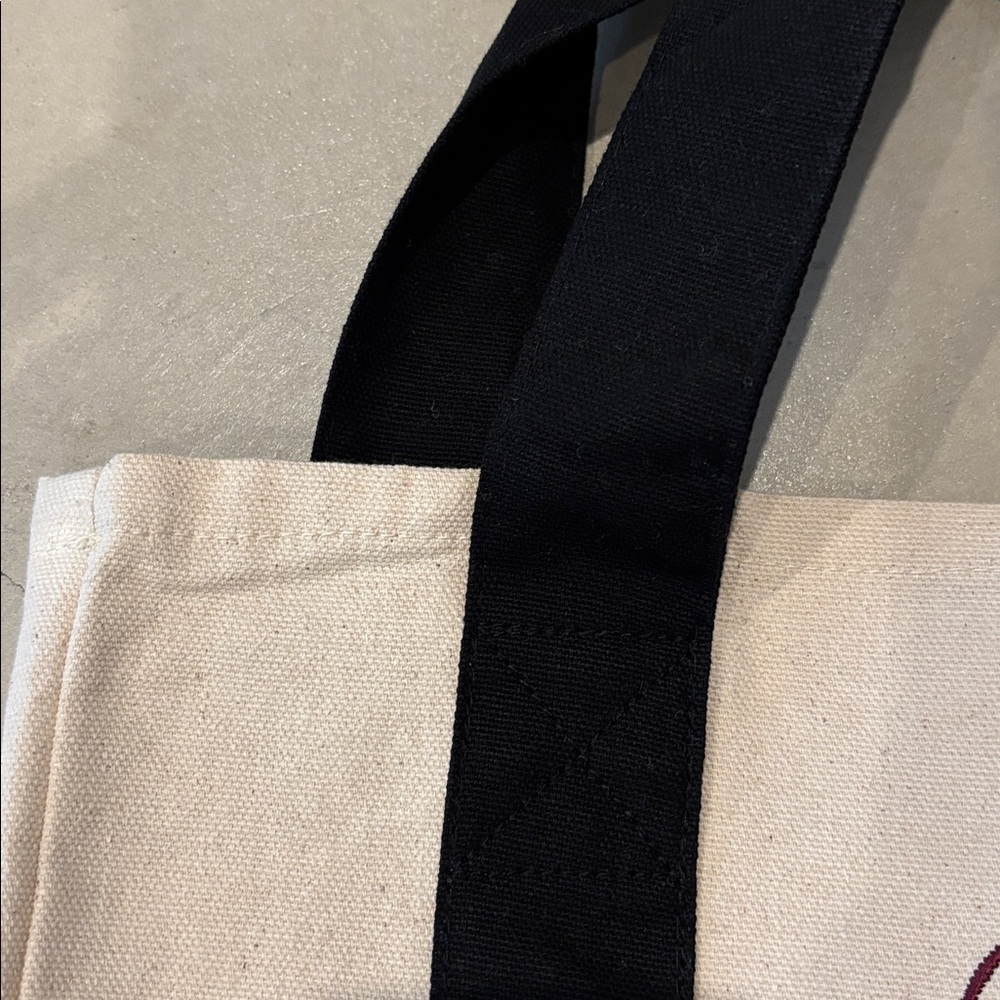 Sale!! New Gimme Heart Mini Tote Bag - Picture 8 of 11